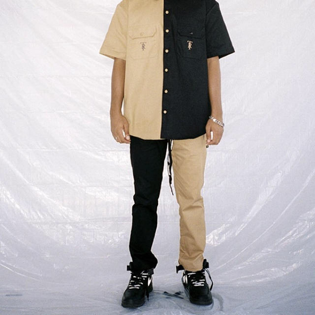 JOHN LAWRENCE SULLIVAN(ジョンローレンスサリバン)のtres rasche パンツ カーキブラック メンズのパンツ(デニム/ジーンズ)の商品写真