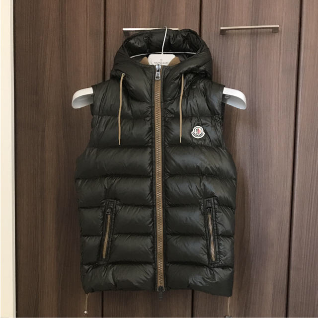 珍しい MONCLER - サイズ0 バルトロメ ダウンベスト 【最終値下価格