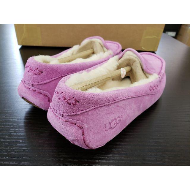 UGG(アグ)の⭐️必読/即買可⭐️UGG Ansley US7 JP24cm⭐️訳あり正規品 レディースの靴/シューズ(スリッポン/モカシン)の商品写真