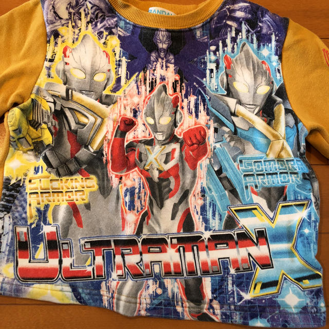 BANDAI(バンダイ)のウルトラマン トレーナー 100 キッズ/ベビー/マタニティのキッズ服男の子用(90cm~)(Tシャツ/カットソー)の商品写真