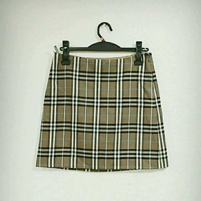 BURBERRY(バーバリー)のBURBERRYチェック柄スカート レディースのスカート(ミニスカート)の商品写真