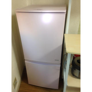 シャープ(SHARP)のSHARP 冷凍冷蔵 2ドア 137L (冷蔵庫)