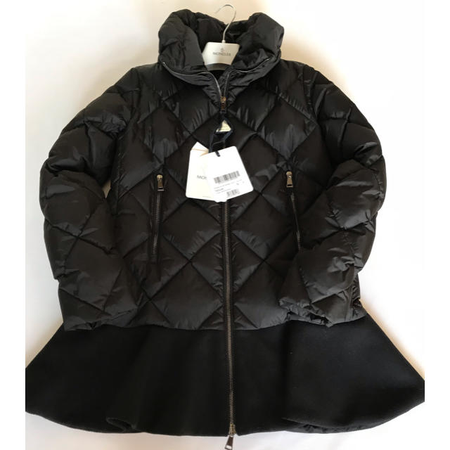 MONCLER - eymk☆様専用！未使用・新品 滝マキ Moncler VOUGLANSの通販