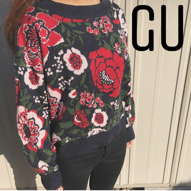 GU(ジーユー)の花柄ニット レディースのトップス(ニット/セーター)の商品写真