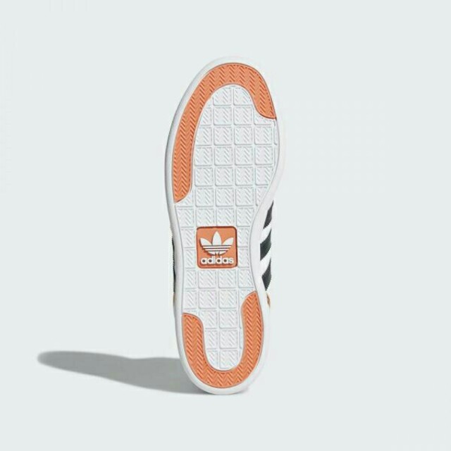 adidas(アディダス)の27.5cm ハイカット adidas アディダス スニーカー メンズの靴/シューズ(スニーカー)の商品写真