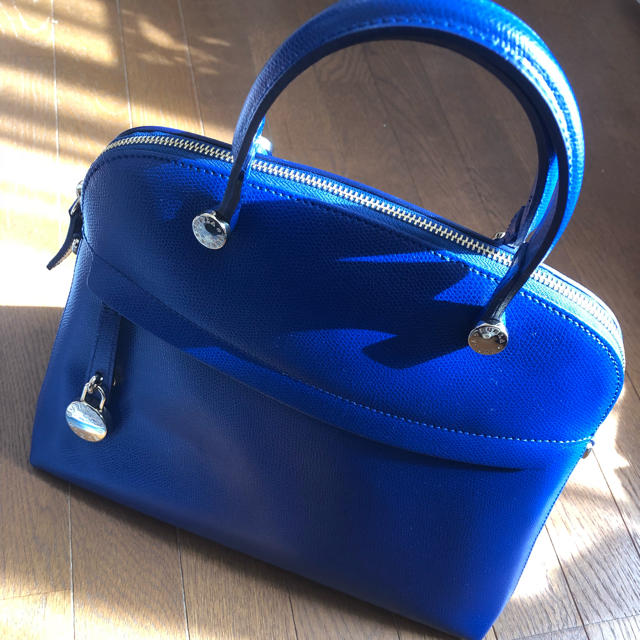 FURLA パイパー M ブルー