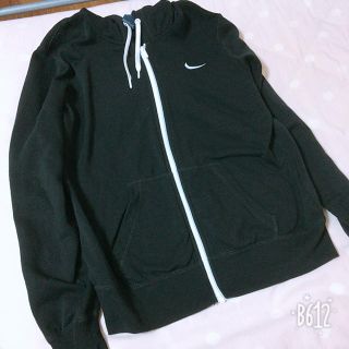 ナイキ(NIKE)のNIKE裏起毛パーカー(パーカー)