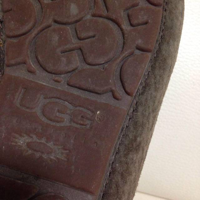 UGG(アグ)のUGG♡ダコタ 23.0 美品 レディースの靴/シューズ(ローファー/革靴)の商品写真