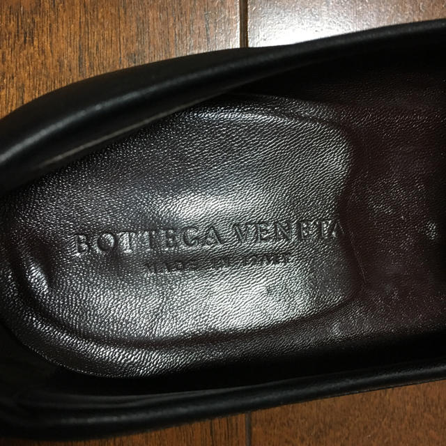 Bottega Veneta(ボッテガヴェネタ)のボッテガヴェネタ 黒 靴 37  24センチ レディース レディースの靴/シューズ(ハイヒール/パンプス)の商品写真