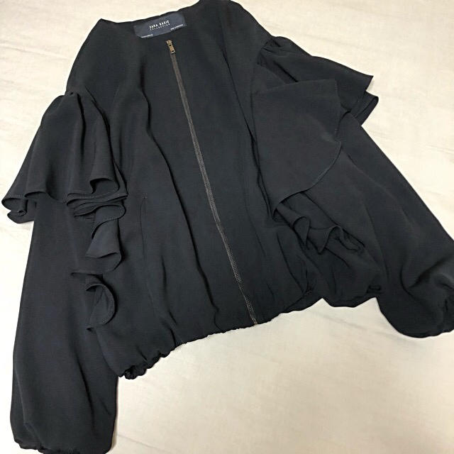 ZARA フリル付きショートブルゾン ジャケット アウター 1