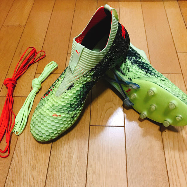 PUMA(プーマ)のサッカースパイク フューチャー 18.1 AG/FG チケットのスポーツ(サッカー)の商品写真