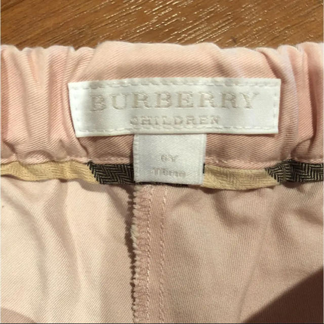 BURBERRY(バーバリー)のバーバリー 6y ショートパンツ キッズ/ベビー/マタニティのキッズ服女の子用(90cm~)(パンツ/スパッツ)の商品写真