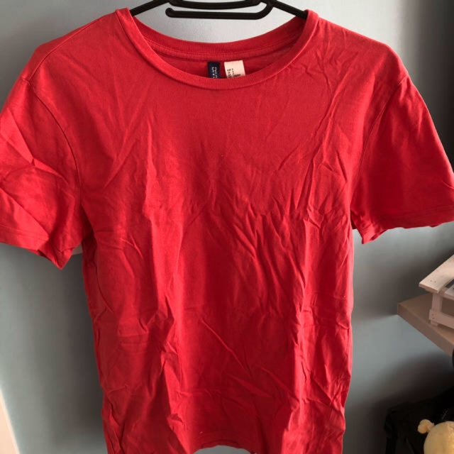 H&M(エイチアンドエム)のH&M Tシャツ 2枚 XSサイズ メンズのトップス(Tシャツ/カットソー(半袖/袖なし))の商品写真