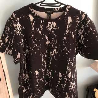 フォーエバートゥエンティーワン(FOREVER 21)のFOREVER21 Tシャツ Lサイズ(Tシャツ/カットソー(半袖/袖なし))