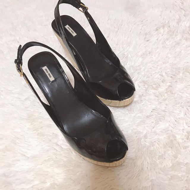 miumiu(ミュウミュウ)のmiumiu pumps レディースの靴/シューズ(ハイヒール/パンプス)の商品写真