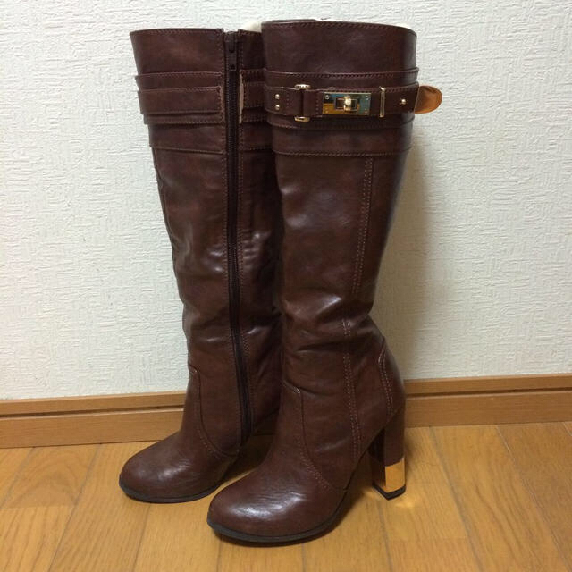 Akakura(アカクラ)のまあちゃん様専用 ブラウンブーツ レディースの靴/シューズ(ブーツ)の商品写真