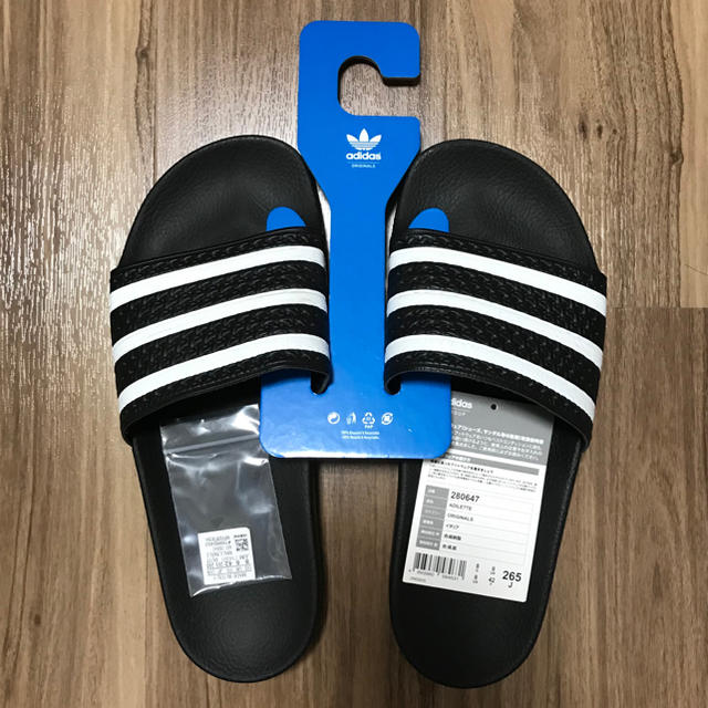 adidas(アディダス)の【26.5】adidas originals adilette メンズの靴/シューズ(サンダル)の商品写真