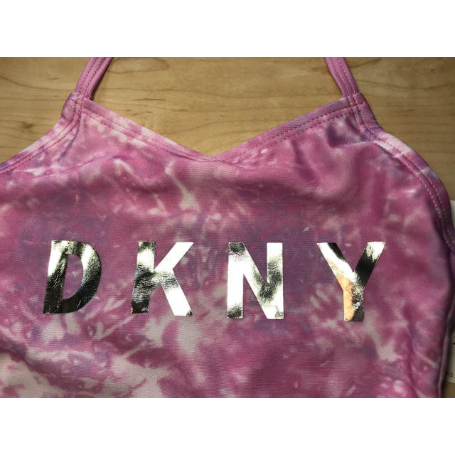DKNY(ダナキャランニューヨーク)のSale【新品】DKNY キッズ ワンピース水着 2T キッズ/ベビー/マタニティのキッズ服女の子用(90cm~)(ワンピース)の商品写真