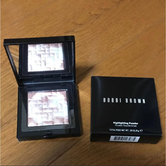 BOBBI BROWN(ボビイブラウン)の即購入OK 未使用 ボビーブラウン ハイライター ピンクグロウ コスメ/美容のベースメイク/化粧品(フェイスカラー)の商品写真