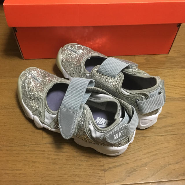 NIKE - ナイキ ミルクフェド NIKE MILKFED エアリフト シルバー NIKE - ナイキ ミルクフェド NIKE MILKFED エアリフト シルバー