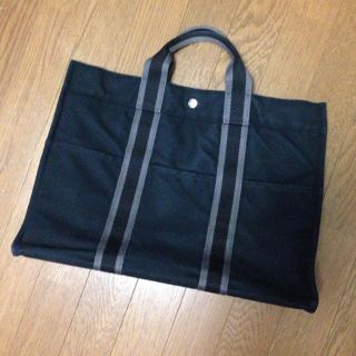 エルメス(HERMES)のHERMESフールトゥMMトートバッグ黒(トートバッグ)
