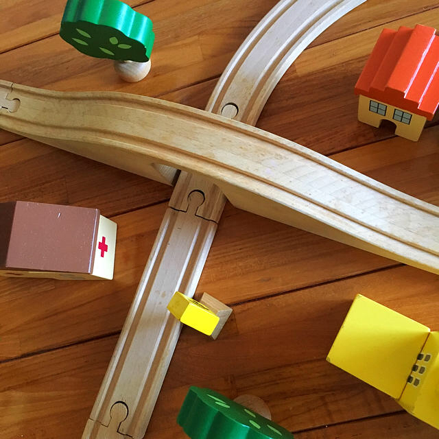 BorneLund(ボーネルンド)のボーネルンド 木製レール 列車 キッズ/ベビー/マタニティのおもちゃ(電車のおもちゃ/車)の商品写真