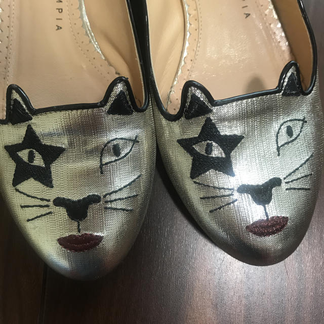 Charlotte Olympia(シャルロットオリンピア)のシャーロットオリンピアkissコラボkitty35シルバー レディースの靴/シューズ(バレエシューズ)の商品写真