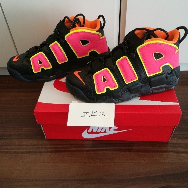 NIKE(ナイキ)のNIKE  AIR MORE UPTEMPO メンズの靴/シューズ(スニーカー)の商品写真