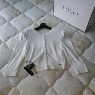 フォクシー(FOXEY)の♡美品フォクシーカーディガン♡(カーディガン)