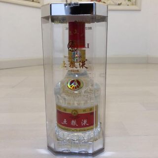 五粮液白酒 WU LIAN GYE 52度 淡香型白酒 500ｍｌ (蒸留酒/スピリッツ)