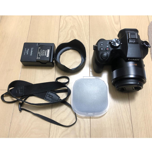 Panasonic(パナソニック)のFZ1000 美品 シャッター回数少 おまけ多数ワイコン有 スマホ/家電/カメラのカメラ(コンパクトデジタルカメラ)の商品写真