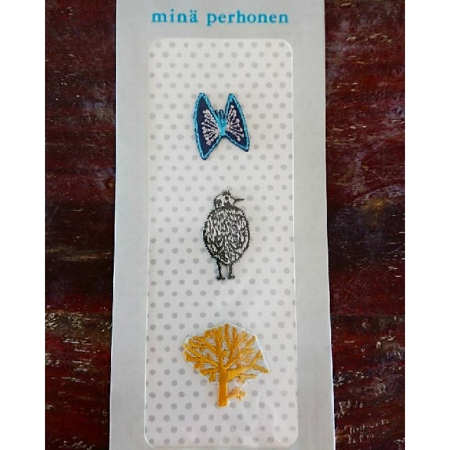 mina perhonen(ミナペルホネン)のミナペルホネン アイロンワッペン 新品！！ ハンドメイドの素材/材料(各種パーツ)の商品写真