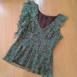 ビーシービージーマックスアズリア(BCBGMAXAZRIA)のBCBGﾏｯｸｽｱｽﾞﾘｱシルクブラウス(シャツ/ブラウス(半袖/袖なし))