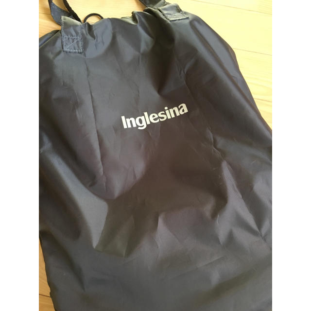 Inglesina(イングリッシーナ)の新品未使用 イングリッシーナファスト トレー付き キッズ/ベビー/マタニティの授乳/お食事用品(その他)の商品写真