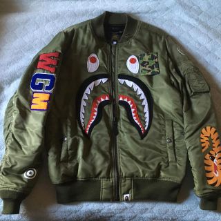 アベイシングエイプ(A BATHING APE)の定価以下！ A BATHING APE MA-1 シャーク(ミリタリージャケット)