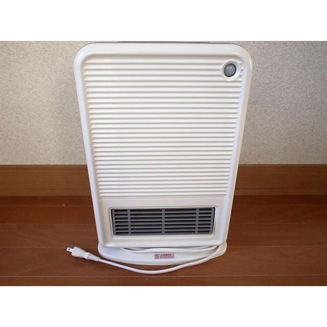 アピックス センサー式消臭クリーンヒーター ホワイト AMC-450 スマホ/家電/カメラの冷暖房/空調(電気ヒーター)の商品写真