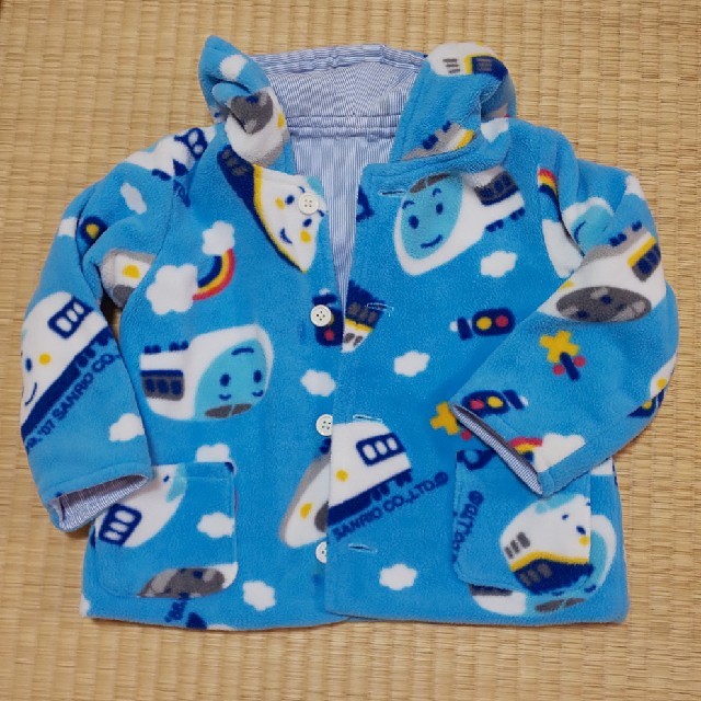 ☆値下げ☆リバーシブル フード付きパーカー キッズ/ベビー/マタニティのキッズ服男の子用(90cm~)(ジャケット/上着)の商品写真