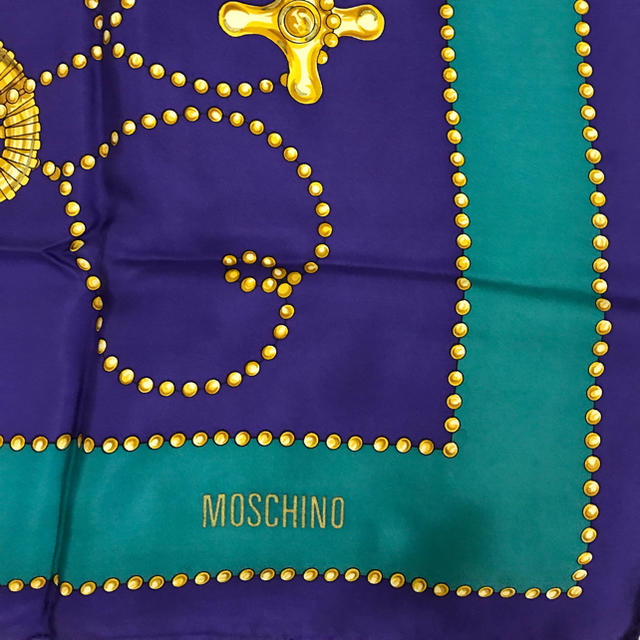 MOSCHINO(モスキーノ)のモスキーノ 大判シルクスカーフ レディースのファッション小物(バンダナ/スカーフ)の商品写真