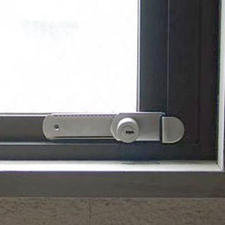 外開き窓用補助錠 侵入防止 窓の鍵 防犯グッズ(防災関連グッズ)