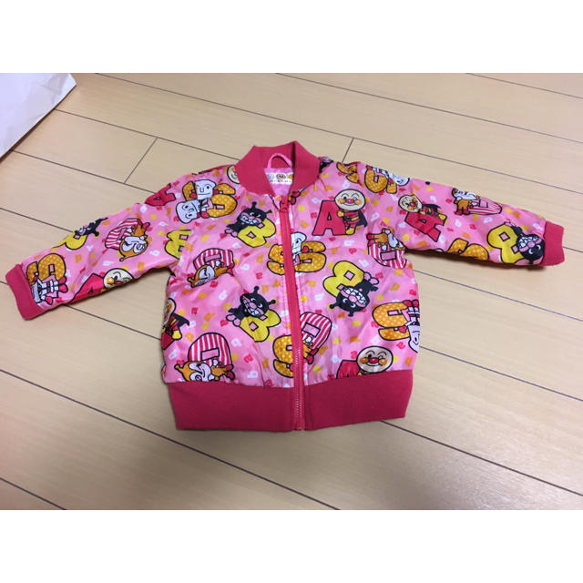 アンパンマン(アンパンマン)のアンパンマンジャケット！ キッズ/ベビー/マタニティのキッズ服女の子用(90cm~)(ジャケット/上着)の商品写真