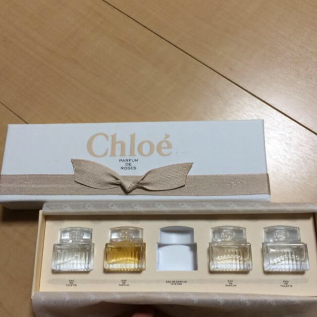 Chloe(クロエ)のchloe♡ミニ香水セット コスメ/美容の香水(香水(女性用))の商品写真
