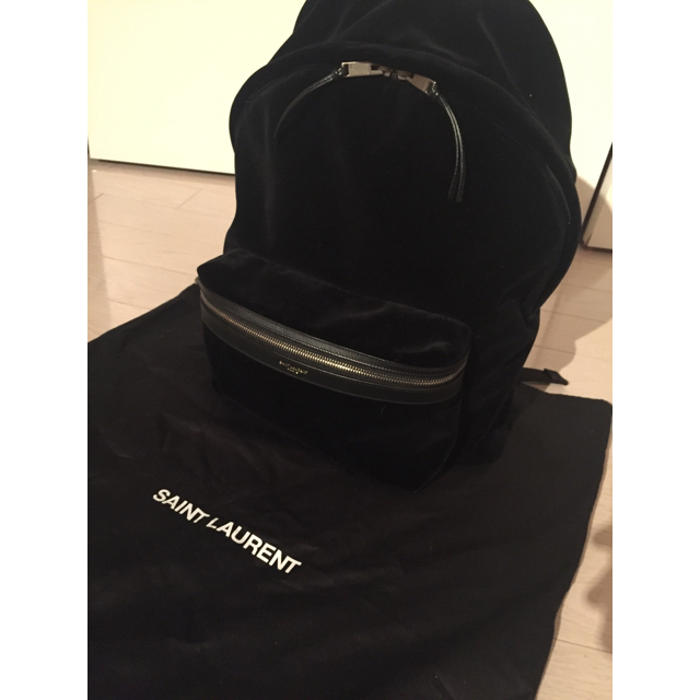 Saint Laurent(サンローラン)の国内正規品 SAINT LAURENT ベルベット バックパック 極美品 メンズのバッグ(バッグパック/リュック)の商品写真