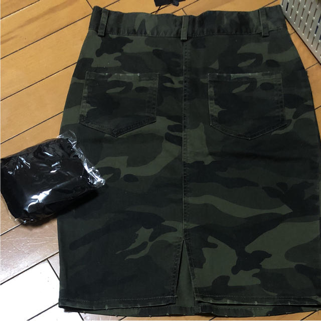 HYSTERIC GLAMOUR(ヒステリックグラマー)のヒステリックグラマー スカート レディースのスカート(ひざ丈スカート)の商品写真