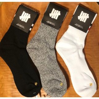 アンディフィーテッド(UNDEFEATED)のUNDEFEATED ソックス 靴下 2色 2足SET(ソックス)