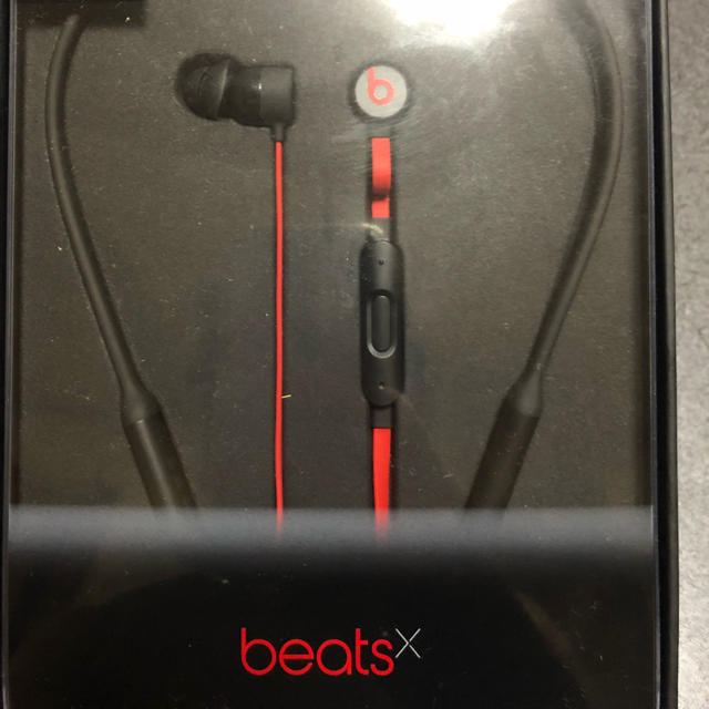 Beats by Dr Dre(ビーツバイドクタードレ)のbeats x レジスタンス スマホ/家電/カメラのオーディオ機器(ヘッドフォン/イヤフォン)の商品写真