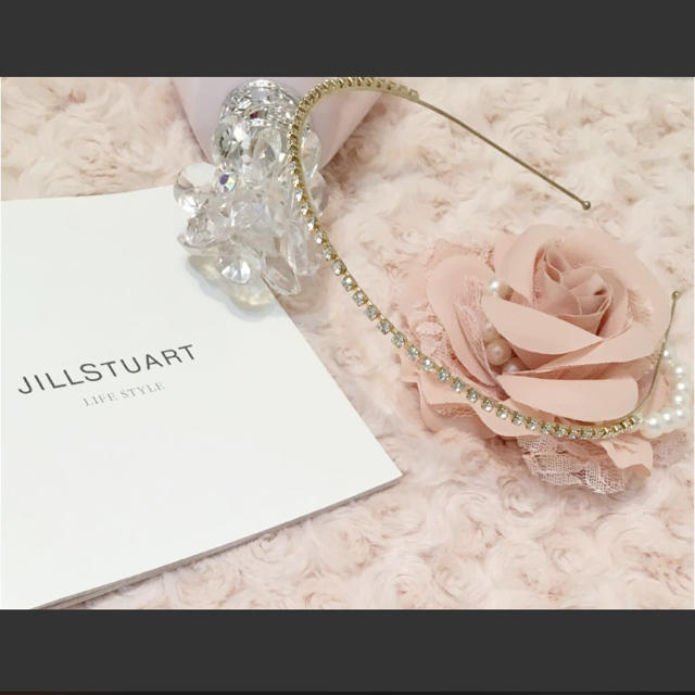 JILLSTUART(ジルスチュアート)のJILL STUART ビジューカチューシャ 美品 レディースのヘアアクセサリー(カチューシャ)の商品写真