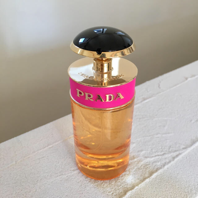 PRADA(プラダ)のPRADA CANDY オードパルファン 50ml コスメ/美容の香水(香水(女性用))の商品写真