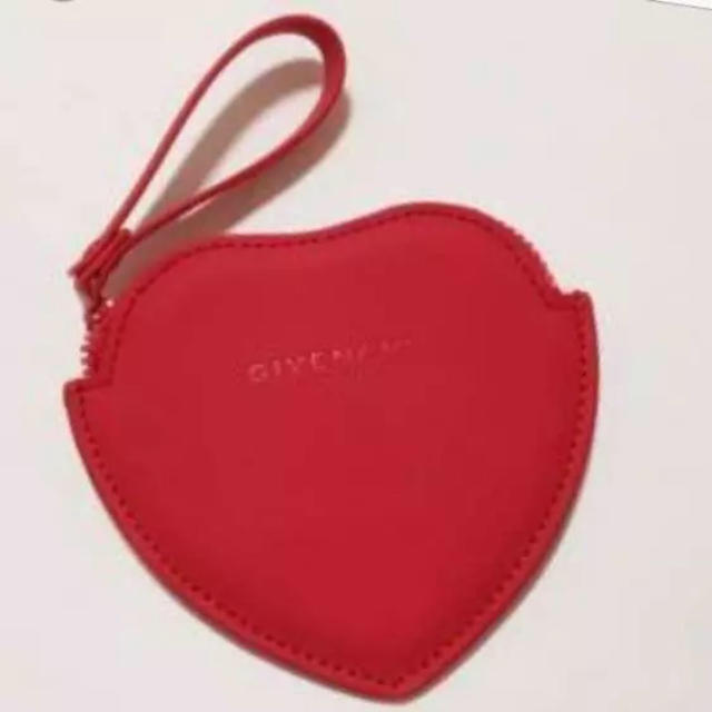 GIVENCHY(ジバンシィ)のGIVENCHY♡コインケース ♡ハート型♡レッド レディースのファッション小物(コインケース)の商品写真