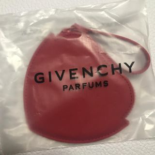 ジバンシィ(GIVENCHY)のGIVENCHY♡コインケース ♡ハート型♡レッド(コインケース)