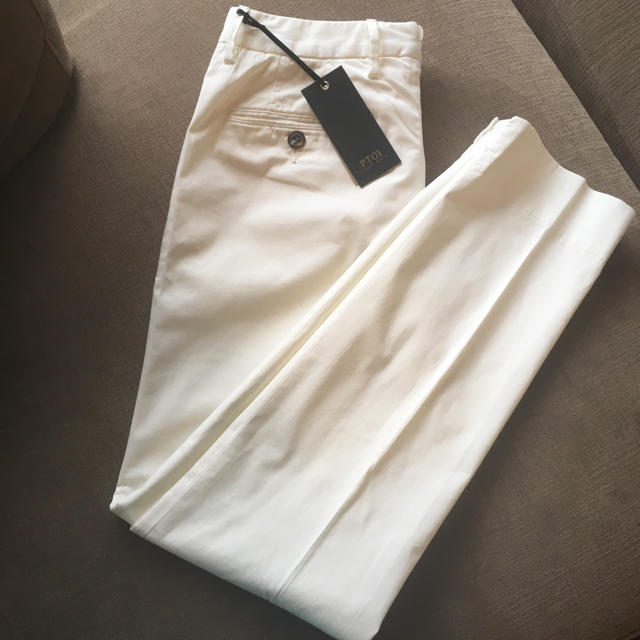 BARNEYS NEW YORK(バーニーズニューヨーク)のPT01 woman pants レディースのパンツ(クロップドパンツ)の商品写真